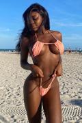 Ebony Dubai Escorts 3